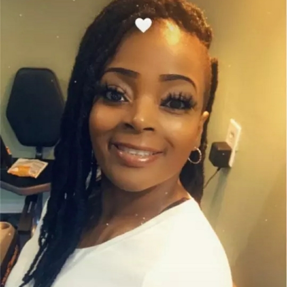 8 pairs of Mink Lashes - Picture 5 of 9